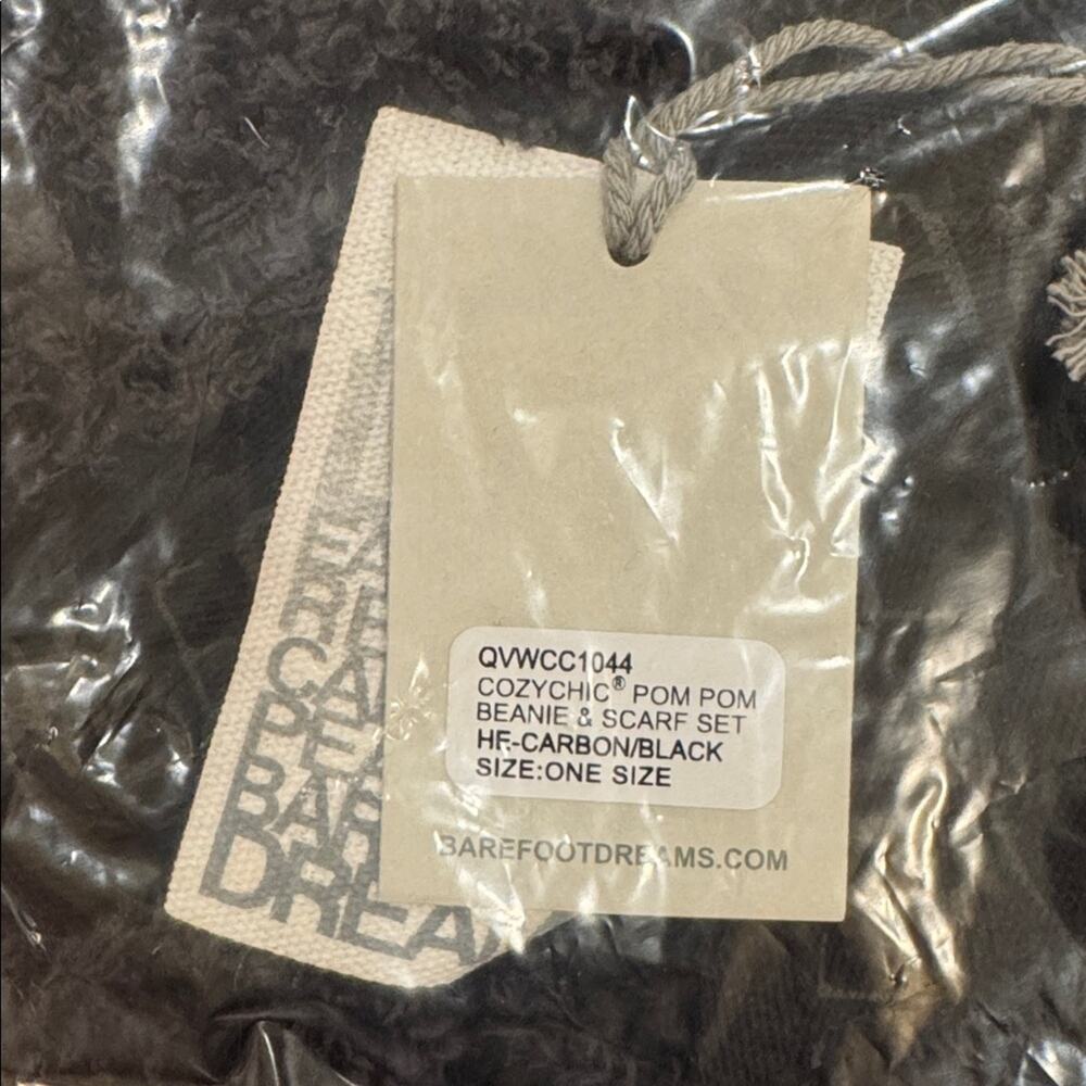 Barefoot Dreams Heather Carbon Black CozyChic Pom Pom Beanie & Scarf Set NWT - Picture 5 of 5